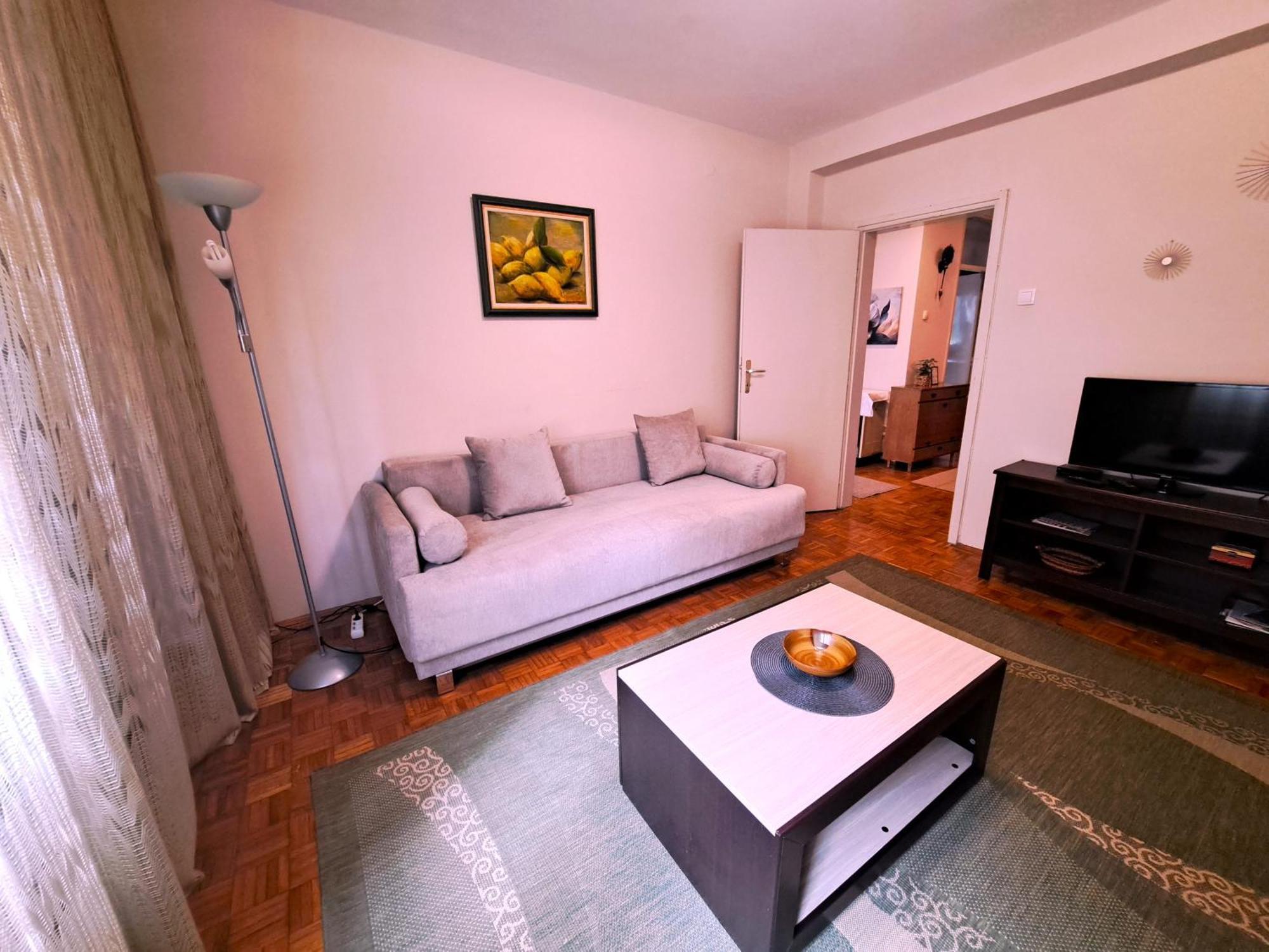 Central Park Apartment Čačak Exterior foto